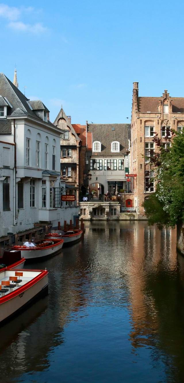 Sint-Anna and north canals in bruges