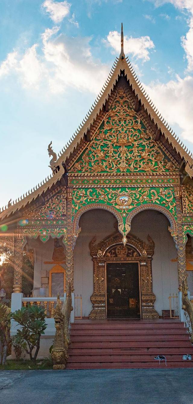 Riverside and Wat Ket in chiang mai