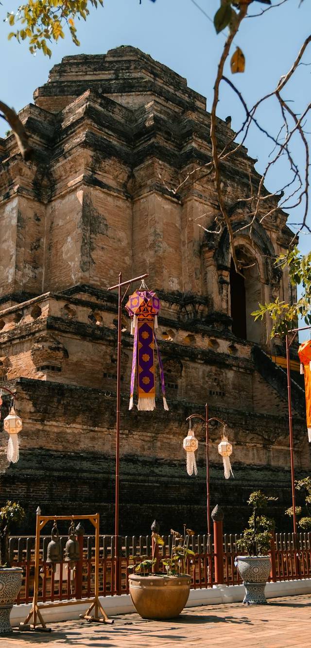 Tha Phae and Night Bazaar in chiang mai