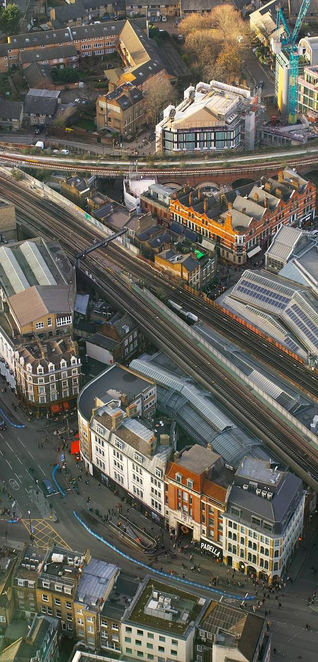 Shoreditch and the City in london