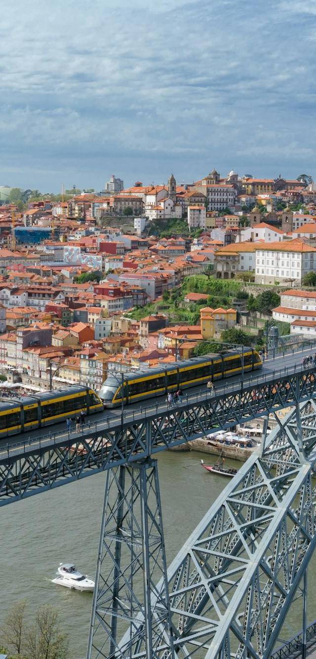 Miragaia and Massarelos in porto