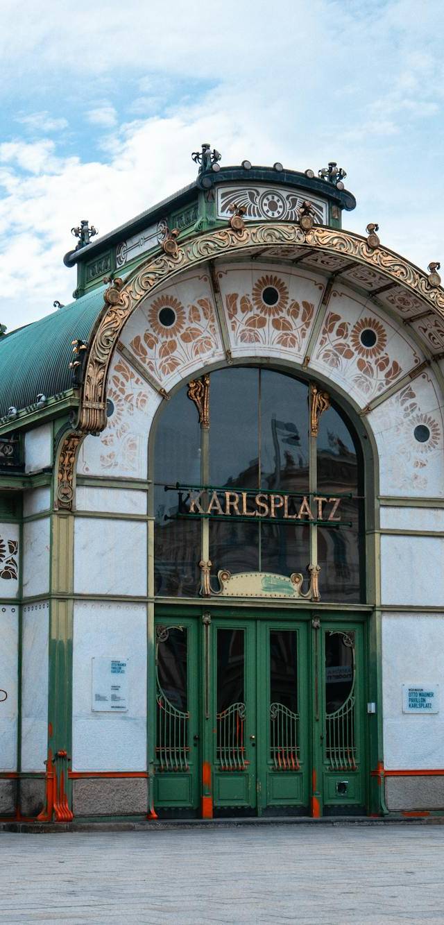 Wieden and Karlsplatz in vienna