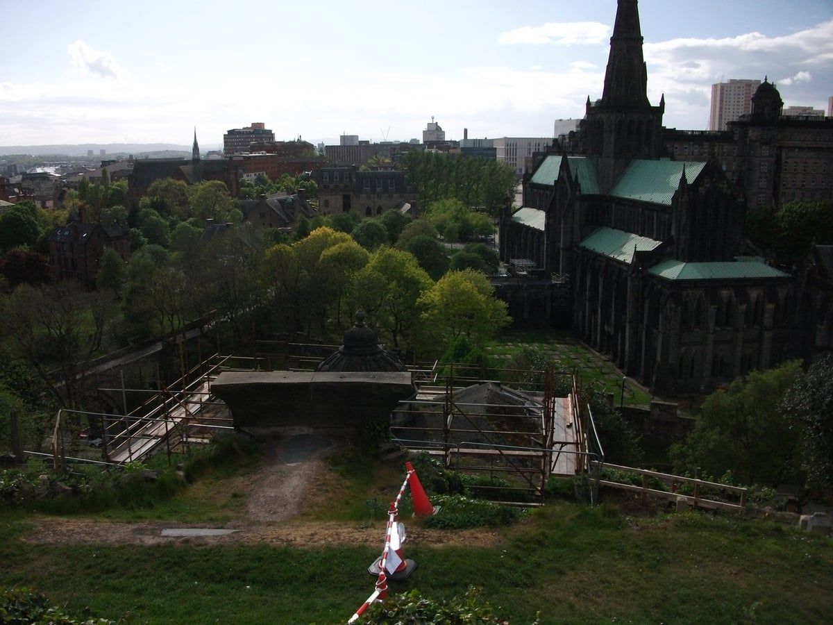 Glasgow Cathedral and Necropolis in Glasgow
