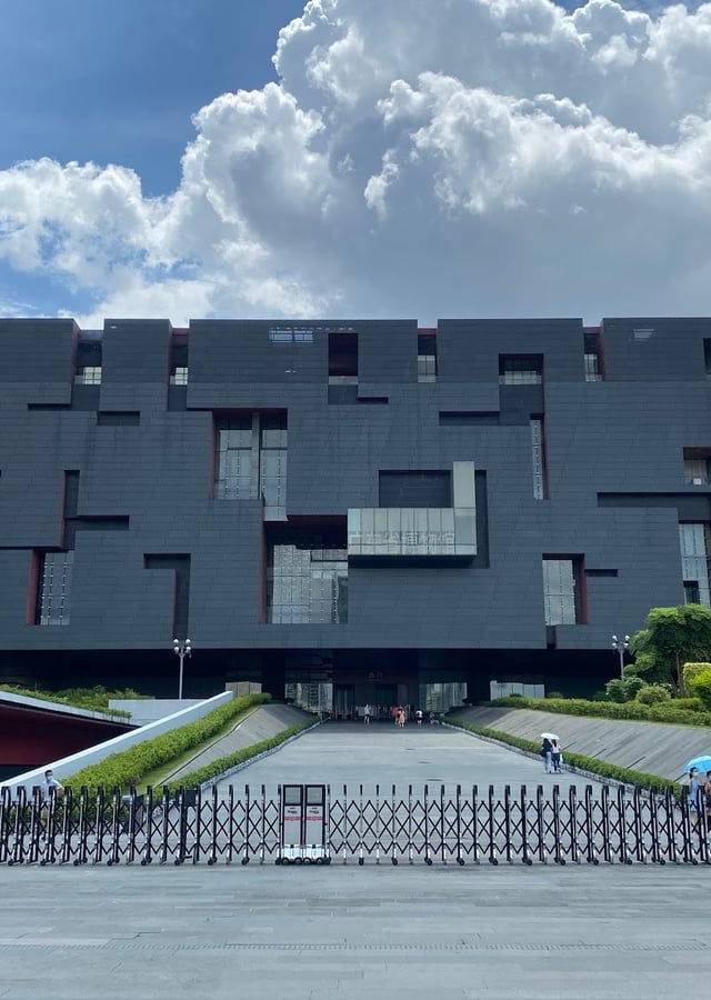 Guangdong Museum & Zhujiang New Town in Guangzhou