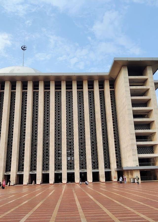 Istiqlal Mosque and Jakarta Cathedral in Jakarta