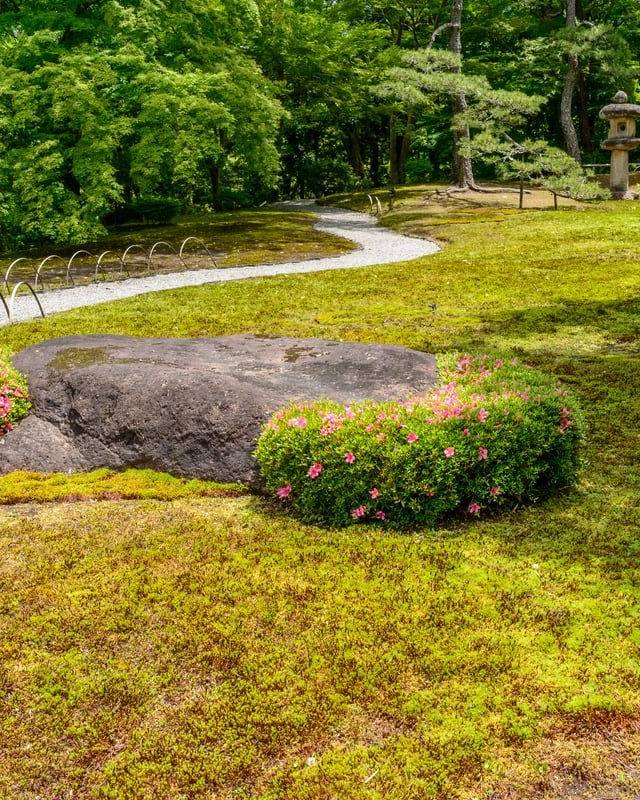 Isuien Garden and Yoshikien Garden in Nara