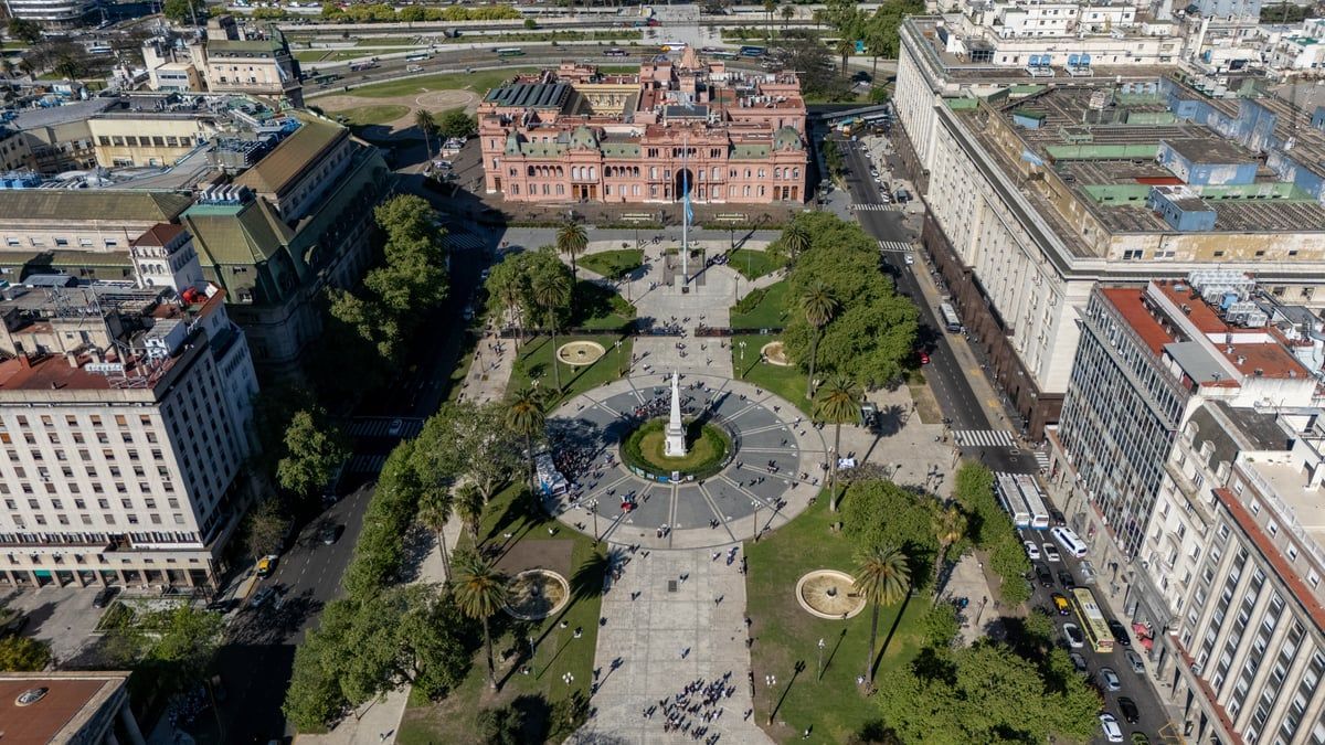 Plaza de Mayo and Casa Rosada in Buenos Aires