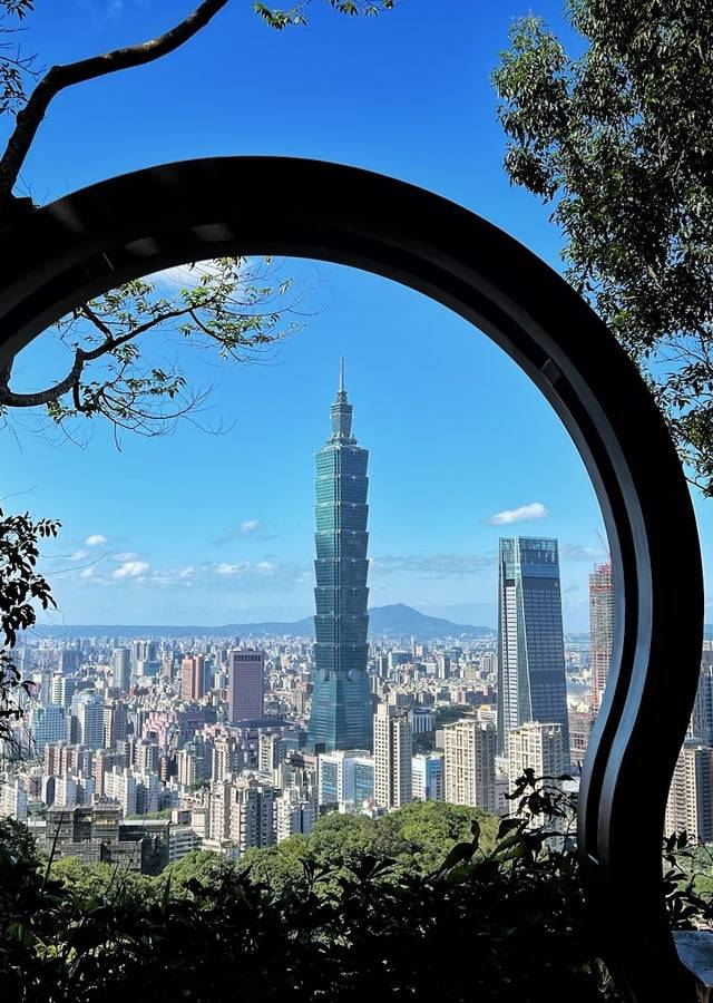 Elephant Mountain (Xiangshan) in Taipei