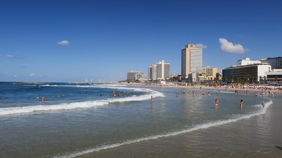 Tel Aviv beaches and Tayelet in Tel Aviv