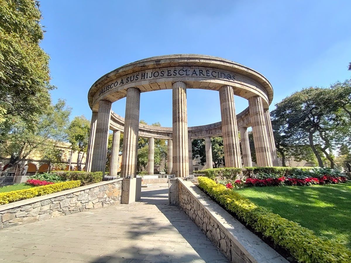 Rotonda de los Jaliscienses Ilustres in Guadalajara