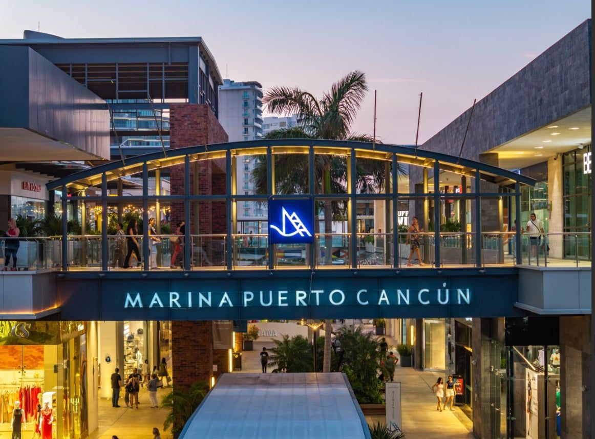 Puerto Cancun Marina Town Center in Cancun