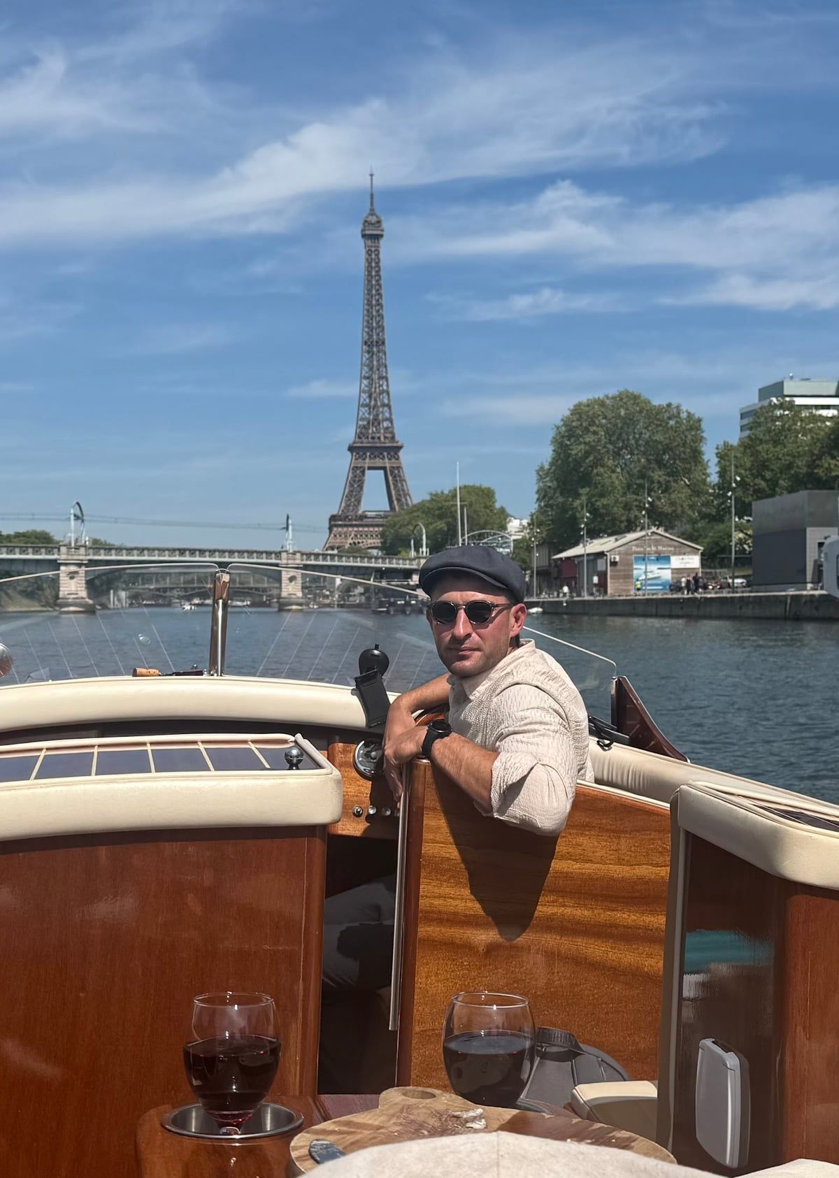 Seine river walk in Paris