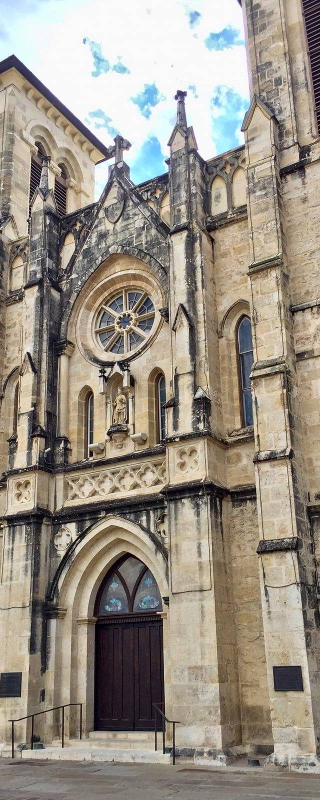 San Fernando Cathedral & Main Plaza in San Antonio
